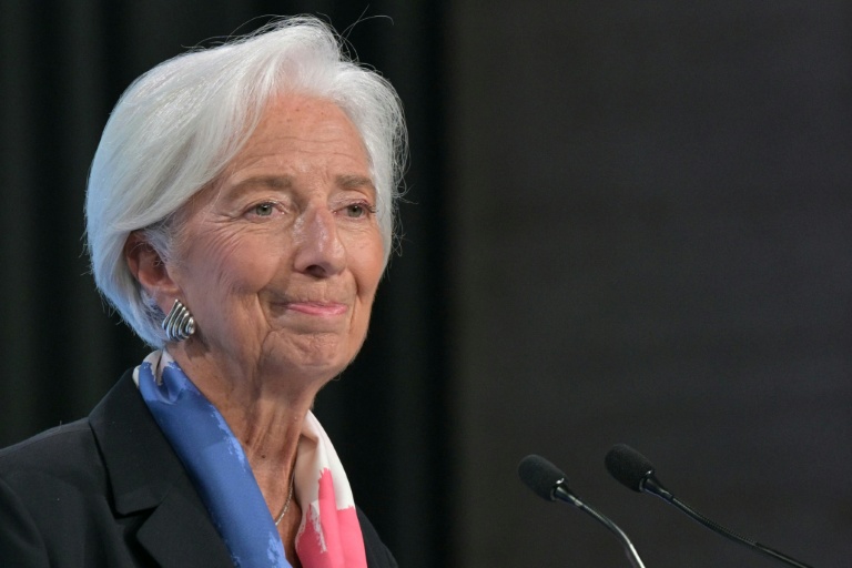 La présidente de la BCE Christine Lagarde, lors d'une conférence de presse à l'issue d'une réunion du conseil des gouverneurs de l'institution délocalisée à Florence, le 30 octobre 2025