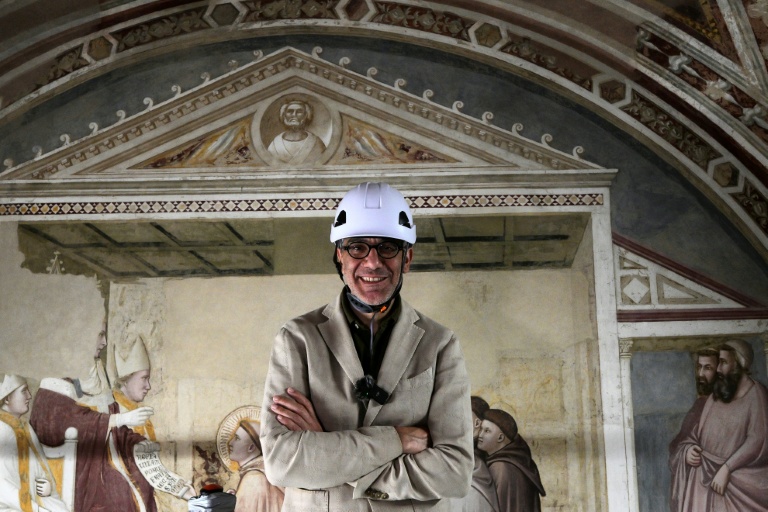 Stefano Filipponi, directeur de l’Opera di Santa Croce, lors d'une visite de presse marquant la fin des travaux de restauration des fresques du XIVe siècle de Giotto dans la basilique Santa Croce de Florence, le 12 juin 2026 en Italie