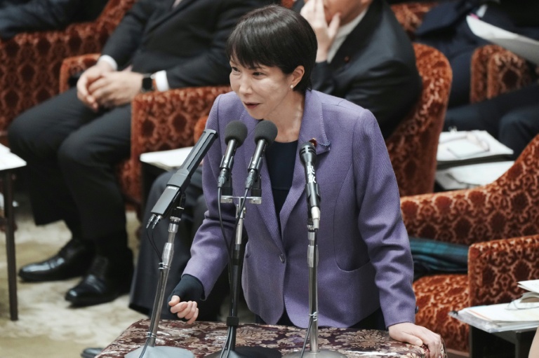 La Première ministre japonaise Sanae Takaichi lors d'une session au Parlement, le 27 février 2026 à Tokyo