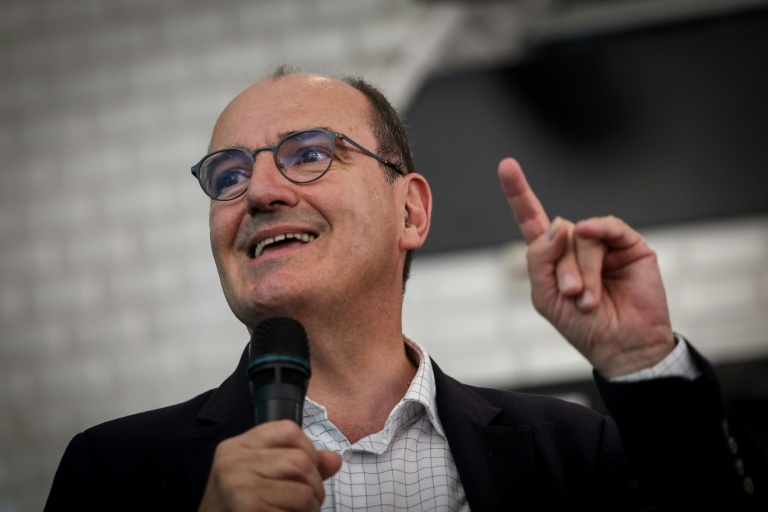 Jean Castex, alors PDG de la RATP, à Paris, le 19 juillet 2025 sur un quai du métro parisien