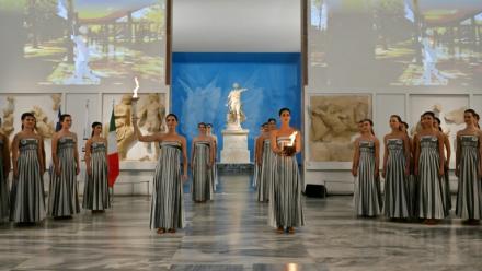 La flamme olympique des Jeux d'hiver 2026 à Milan-Cortina a été allumée lors d'une cérémonie au musée du site antique d'Olympie, en Grèce, le 26 novembre 2025