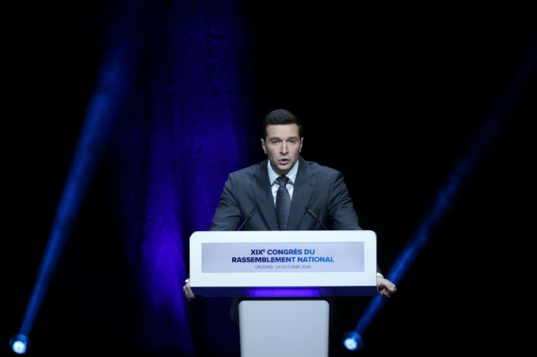 Le président du Rassemblement national (RN) Jordan Bardella lors du congrès de son parti, le 24 octobre 2026 à Orléans 
