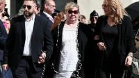 Violette Petrucciani, la mère de Loana, arrive aux obsèques de sa fille Loana, à Nice le 10 avril 2026