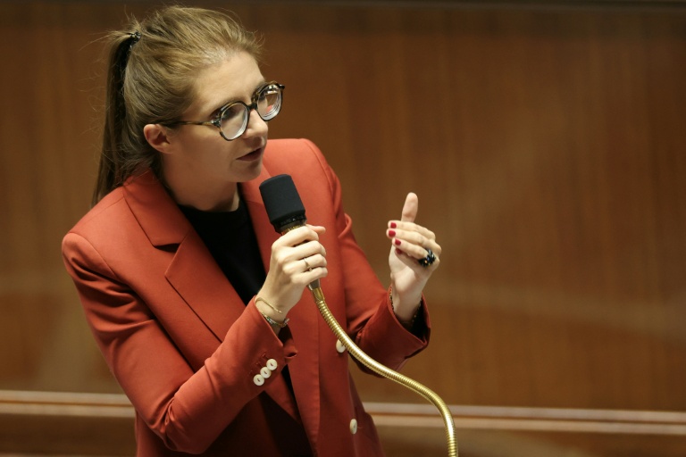 La ministre de l'Egalité entre les femmes et les hommes, Aurore Bergé, lors des débats sur la loi dite 