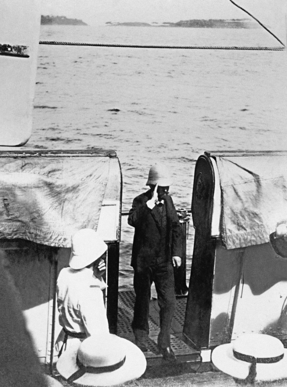 Le capitaine Alfred Dreyfus embarque à bord du croiseur 