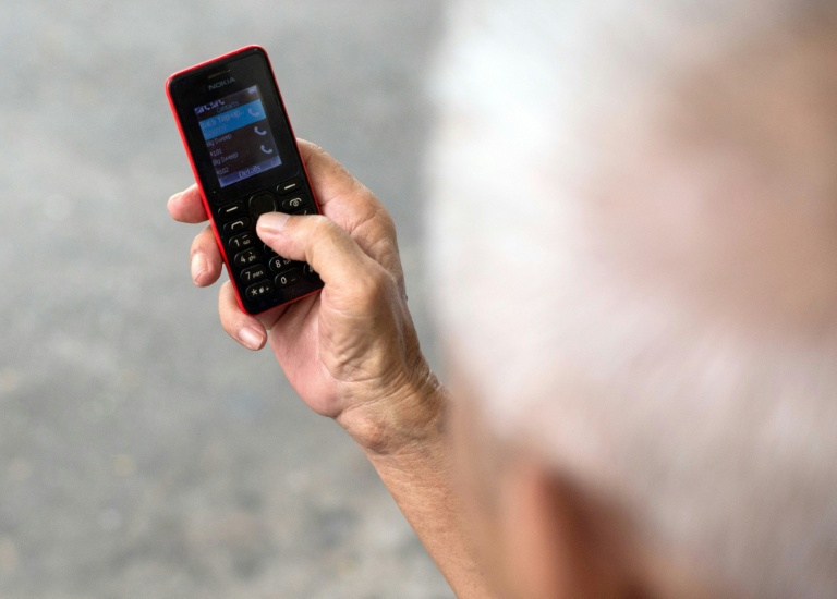 Le réseau mobile 2G connaît mardi la première étape de sa déconnexion en France, avant une extinction progressive qui s'étendra jusqu'à la fin de l'année