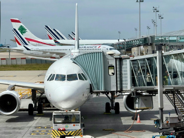 Avions à l'aéoropot de Roissy Charles De Gaulle le 17 mai 2025.