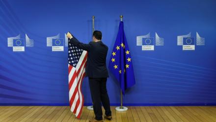 L'UE va plaider pour une réduction des droits de douane imposés par Washington sur les importations d'acier à l'occasion d'une visite de responsables américains à Bruxelles