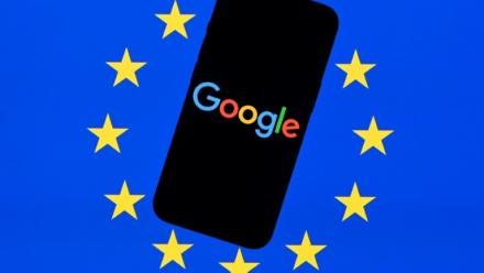 L'UE a imposé jeudi à Google des mesures visant à favoriser la concurrence dans les services de recherche, et à ouvrir Android aux IA développées par ses rivaux, malgré les vives protestations du géant américain