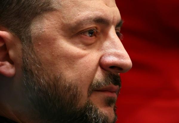 Le président ukrainien Volodymyr Zelensky lors d'une recontre avec son homologue américain Donald Trump (non visible) à la Maison Blanche, à Washington, le 17 octobre 2025