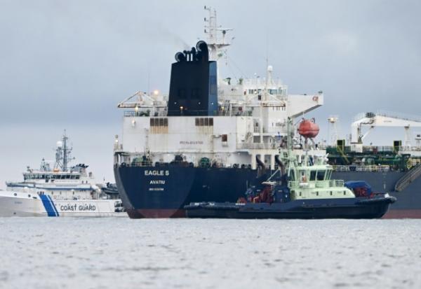Le pétrolier Eagle S dans le golfe de Finlande, le 28 décembre 2024