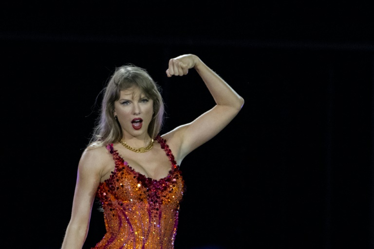La chanteuse américaine Taylor Swift sur scène à Miami Gardens, en Floride, le 18 octobre 2024
