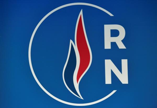 Le Rassemblement national (RN) a annoncé mercredi retirer l'investiture de sa tête de liste à Carpentras (Vaucluse), Christian Richaud Simoni, après la révélation, par le quotidien Libération, d'anciens tweets racistes et sexistes