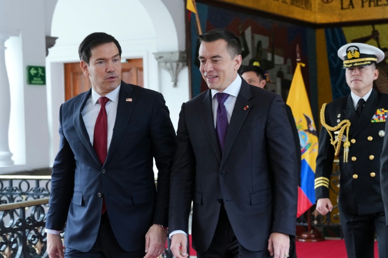 Le secrétaire d'Etat américain Marco Rubio avec le président équatorien Daniel Noboa, à Quito, le 9 septembre 2026