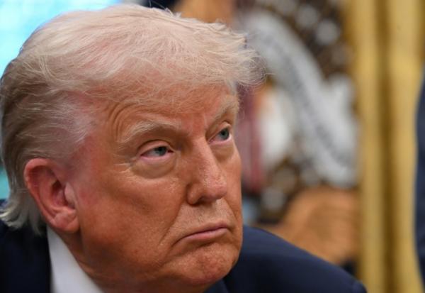 Le président américain Donald Trump, dans le bureau ovale de la Maison blanche à Washington, le 5 mai 2025.