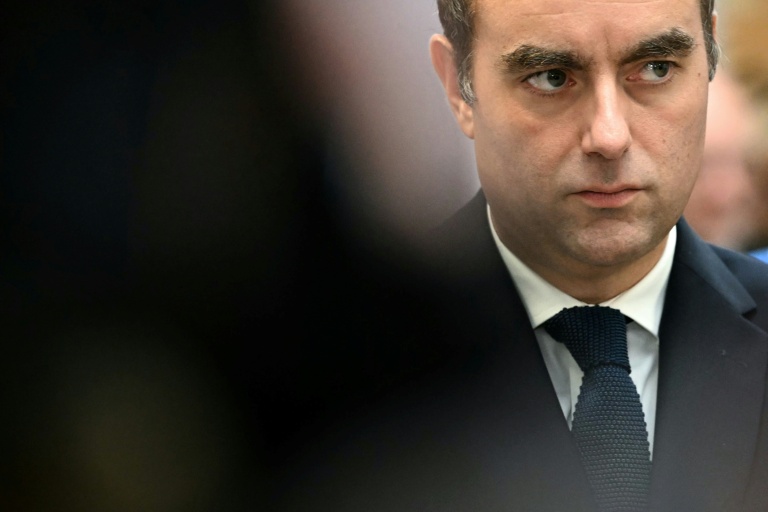 Le Premier ministre Sébastien Lecornu à L'Haÿ-les-Roses, le 11 octobre 2025 dans le Val-de-Marne