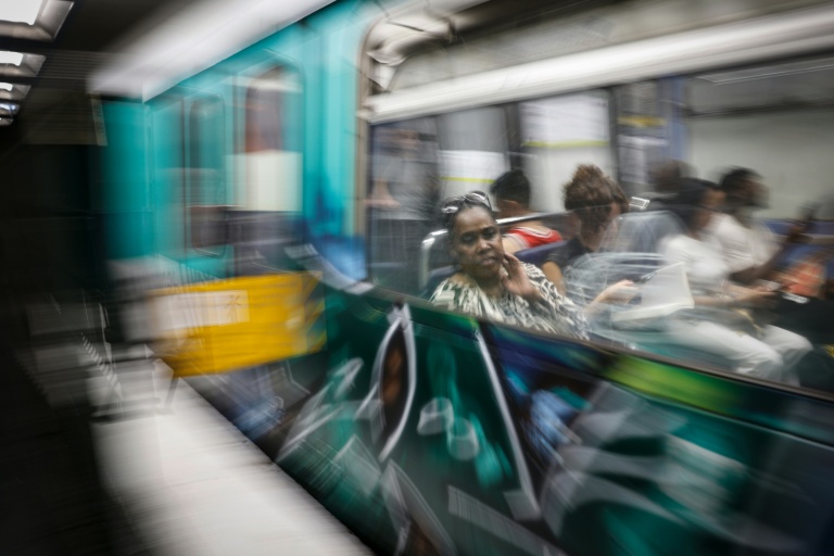 Scène dans le métro de la RATP, le 31 juillet 2026 à Paris
