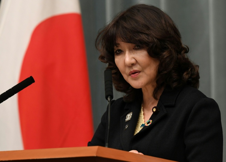 Satsuki Katayama, alors ministre de la Revitalisation régionale, lors d'une conférence de presse à Tokyo, le 2 octobre 2018