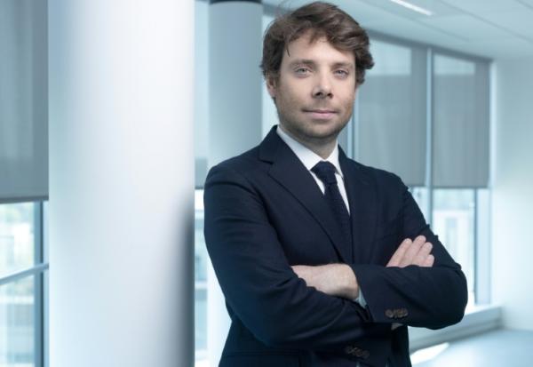 Le journaliste politique Benjamin Duhamel au siège de BFM TV, le 9 avril 2025 à Paris