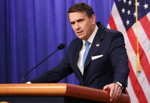 Le numéro deux du ministère américain de la Justice, Todd Blanche, lors d'une conférence de presse au ministère à Washington, le 30 janvier 2026