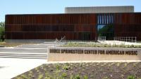 Vue de l'extérieur du Bruce Springsteen Center for American Music à Long Branch, New Jersey, le 9 juin 2026.