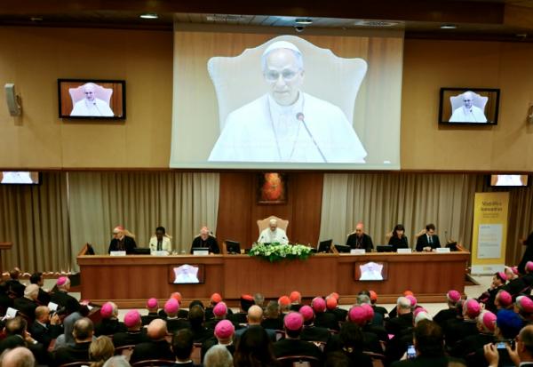 Le pape Léon XIV lors de la présentation de sa première encyclique "Magnifica Humanitas" consacrée à l’essor de l’intelligence artificielle, le 25 mai 2026 au Vatican