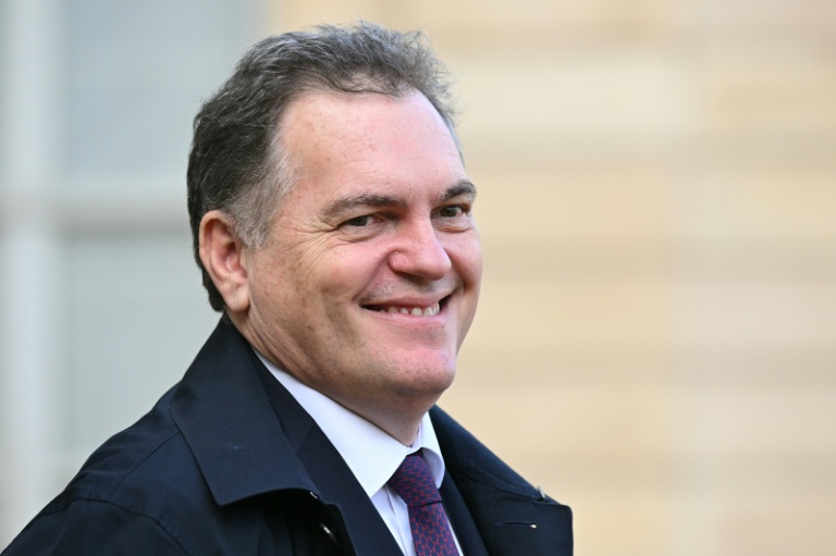 Le ministre des Transports Philippe Tabarot après la présentation de la loi-cadre sur les transports en conseil des ministres le 11 février 2026, au palais de L'Elysée à Paris
