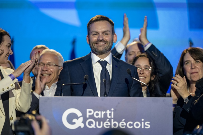 Le chef du Parti québécois (PQ), Paul St-Pierre Plamondon, après sa victoire en tant que futur Premier ministre du Québec, le 5 octobre 2026 à Montréal