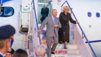 Le roi Charles III et la reine Camilla arrivent à l'aéroport Ciampino de Rome à la veille d'une visite au Vatican, le 22 octobre 2025