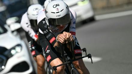 Tadej Pogacar participe à une séance d'entraînement deux jours avant le début du Tour de France, le 2 juillet 2026 à Barcelone en Espagne