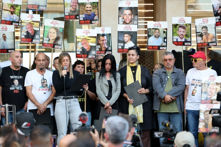 Rassemblement de proches des otages du Hamas, le 11 octobre 2025 à Tel-Aviv