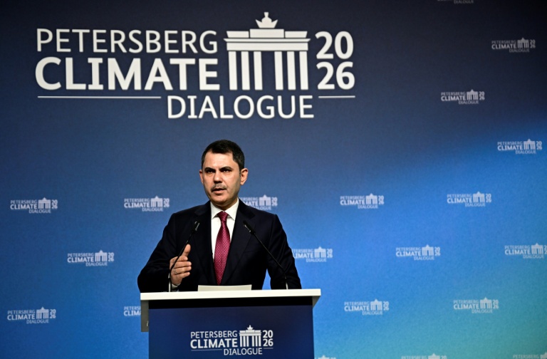 Le ministre turc de l'Environnement, Murat Kurum, à la conférence du Dialogue de Petersberg sur le climat, le 21 avril 2026 à Berlin