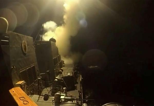 Capture d'écran réalisée à partir d'une vidéo diffusée le 11 juin 2026 par le Commandement central américain (CENTCOM), montrant, selon l'armée américaine, des frappes visant des cibles iraniennes