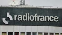 Les radios publiques, privées et associatives ont demandé lundi aux pouvoirs publics en France et en Europe de rendre obligatoire l'installation de récepteurs hertziens dans les voitures neuves