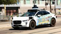 Un véhicule Waymo sans conducteur à Tempe, en Arizona, le 15 septembre 2025