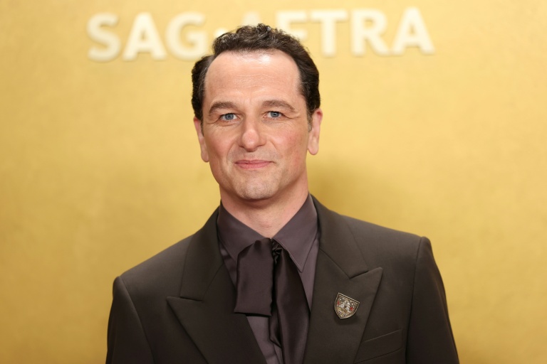 Matthew Rhys lors des Actor Awards à Los Angeles, le 1er mars 2026