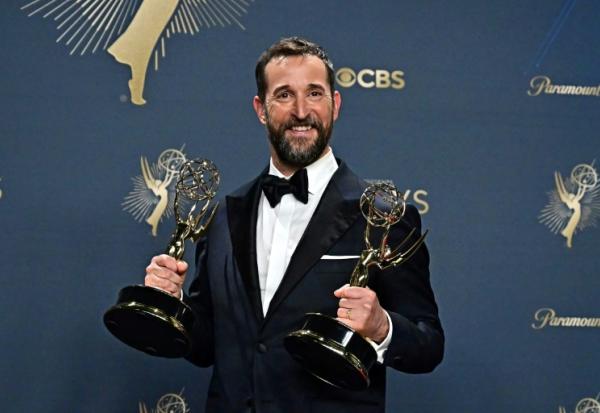 Noah Wyle lors des Emmy, à Los Angeles, le 14 septembre 2025