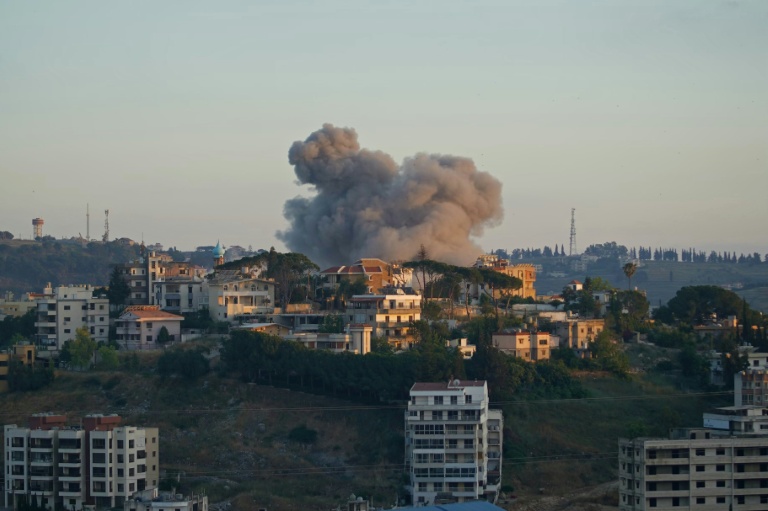 Une frappe aérienne israélienne sur la ville de Nabatiyé, dans le sud du Liban, le 12 juin 2026