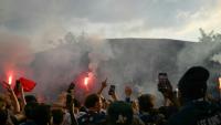 Des supporters du Paris Saint-Germain se rassemblent devant le Parc des Princes à Paris avant la finale de la Ligue des Champions entre le PSG et l'Inter Milan jouée à Munich (Allemagne) le 31 mai 2025.
