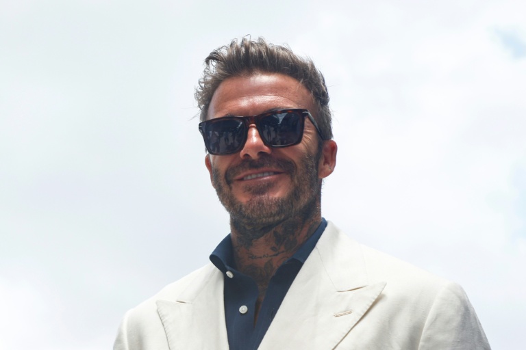 MIAMI, FLORIDE - 08 MAI : David Beckham sourit dans le paddock avant le Grand Prix de F1 de Miami à l'autodrome international de Miami le 08 mai 2022 à Miami, Floride. Jared C. Tilton/Getty Images/AFP