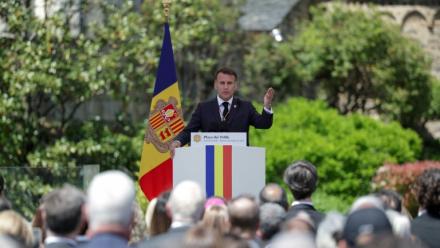 Le président français et coprince d'Andorre Emmanuel Macron le 28 avril 2026 à Andorre-la-Vieille