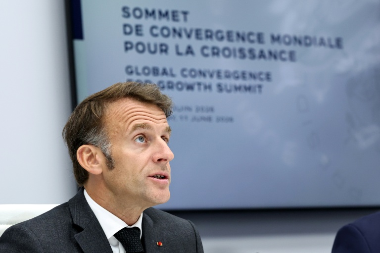 Le président Emmanuel Macron lors du Sommet de la convergence mondiale pour la croissance, en vidéoconférence, à Paris le 11 juin 2026