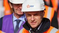Le président Emmanuel Macron lors de la visite d'un chantier de construction de réacteur nucléaire EPR2 à Penly, le 12 mars 2026 en Seine-Maritime