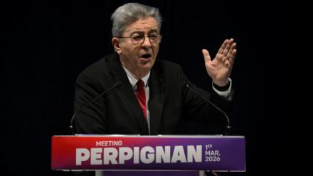 Le fondateur de La France insoumise Jean-Luc Mélenchon lors d'un meeting le 1er mars 2026 à Perpignan