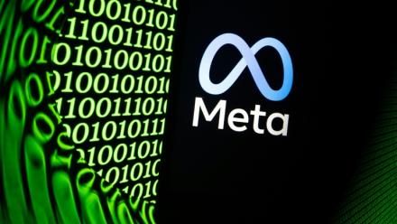 Photo d'illustration montrant le logo de Meta affiché sur l'écran d'un smartphone à Mulhouse (est de la France), le 11 février 2026