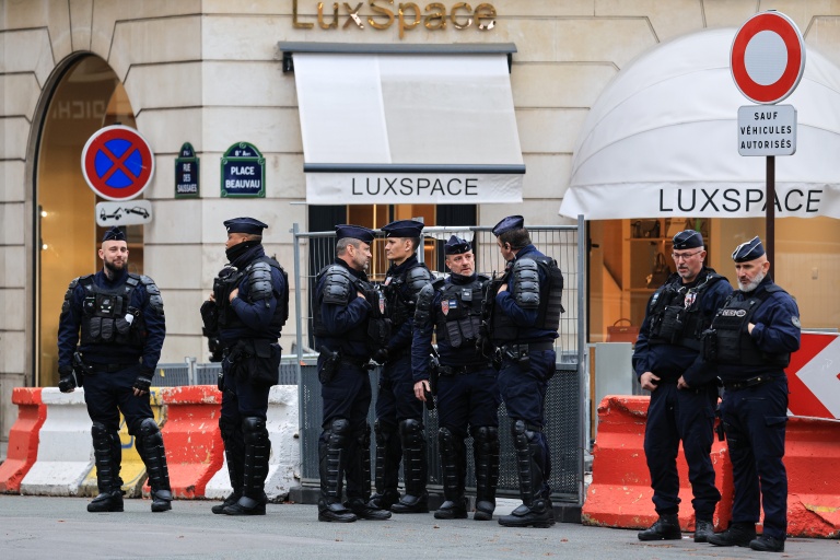 Forces de l'ordre déployées à Paris