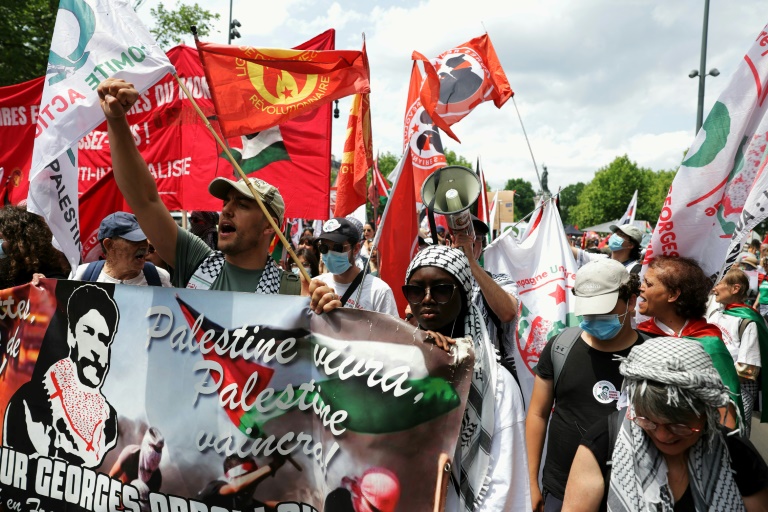 Manifestation propalestinienne place de la République à Paris, le 14 juin 2025