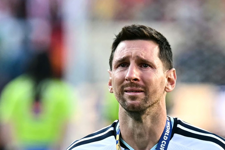 La star argentine Lionel Messi en pleurs après avoir perdu en finale du Mondial face à l'Espagne, le 19 juillet 2026 à East Rutherford