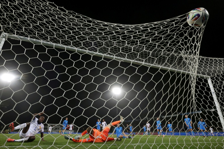 Jean-Philippe Mateta inscrit le deuxième but de l'équipe de France face à l'Islande, le 13 octobre 2025 à Reykjavik