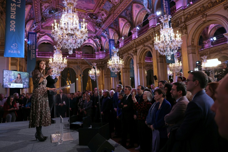 Anne Hidalgo présente ses derniers voeux de maire à l'Hôtel de Ville de Paris, le 14 janvier 2026